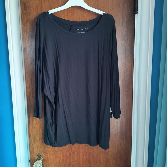 Tahari Tops - SUNDAY SALE ❤️💋Tahari Elegant Black Long Sleeve Top